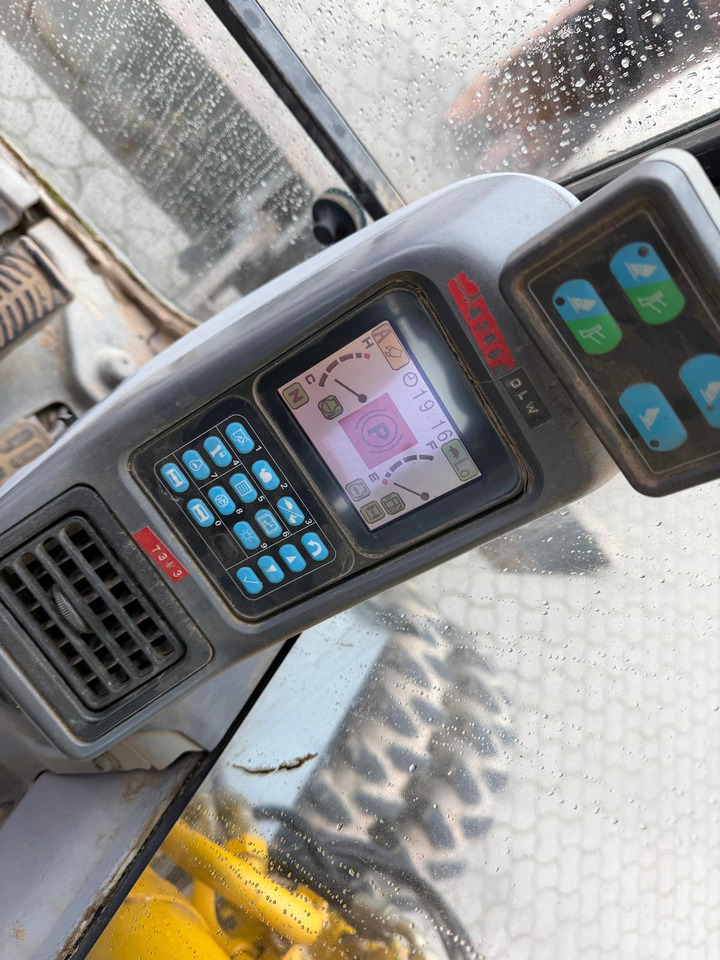 Komatsu PW 180 - 7 - Pyöräalustainen kaivinkone: kuva Komatsu PW 180 - 7 - Pyöräalustainen kaivinkone Komatsu PW 180 - 7 - Pyöräalustainen kaivinkone: kuva Komatsu PW 180 - 7 - Pyöräalustainen kaivinkone