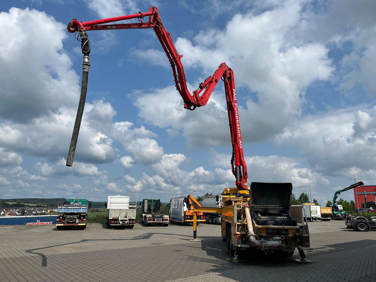 MAN 26.360 6x4 Putzmeister 24 m Hallenpumpe - Betonipumppuauto: kuva MAN 26.360 6x4 Putzmeister 24 m Hallenpumpe - Betonipumppuauto MAN 26.360 6x4 Putzmeister 24 m Hallenpumpe - Betonipumppuauto: kuva MAN 26.360 6x4 Putzmeister 24 m Hallenpumpe - Betonipumppuauto