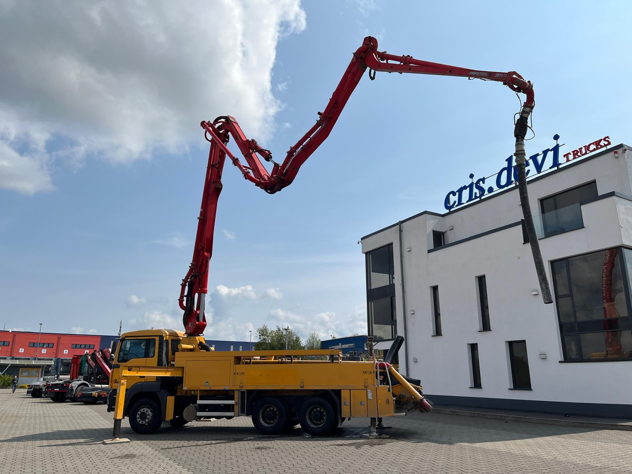 MAN 26.360 6x4 Putzmeister 24 m Hallenpumpe - Betonipumppuauto: kuva MAN 26.360 6x4 Putzmeister 24 m Hallenpumpe - Betonipumppuauto MAN 26.360 6x4 Putzmeister 24 m Hallenpumpe - Betonipumppuauto: kuva MAN 26.360 6x4 Putzmeister 24 m Hallenpumpe - Betonipumppuauto
