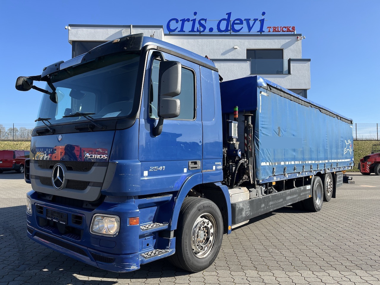 Mercedes-Benz 2541 6x2 Atlas 135.2E Pritsche 8,20 m - Pressukapelli kuorma-auto, Nosturiauto: kuva Mercedes-Benz 2541 6x2 Atlas 135.2E Pritsche 8,20 m - Pressukapelli kuorma-auto, Nosturiauto Mercedes-Benz 2541 6x2 Atlas 135.2E Pritsche 8,20 m - Pressukapelli kuorma-auto, Nosturiauto: kuva Mercedes-Benz 2541 6x2 Atlas 135.2E Pritsche 8,20 m - Pressukapelli kuorma-auto, Nosturiauto