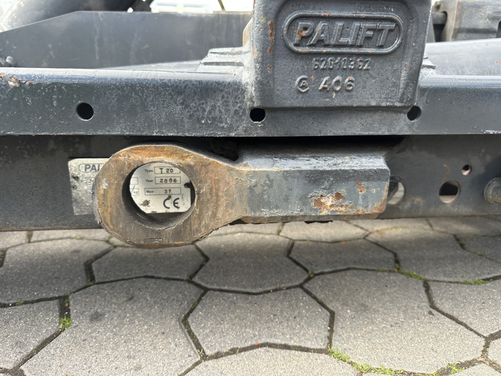 Palfinger PALIFT T 20Schub Knick Abrollkipper - Koukkulava kuorma-auto: kuva Palfinger PALIFT T 20Schub Knick Abrollkipper - Koukkulava kuorma-auto Palfinger PALIFT T 20Schub Knick Abrollkipper - Koukkulava kuorma-auto: kuva Palfinger PALIFT T 20Schub Knick Abrollkipper - Koukkulava kuorma-auto