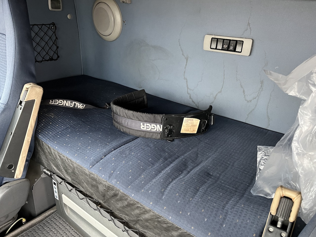 Volvo FH 520 6x2 Palfinger PK 12502 | AHK - Nosturiauto, Lava-kuorma-auto: kuva Volvo FH 520 6x2 Palfinger PK 12502 | AHK - Nosturiauto, Lava-kuorma-auto Volvo FH 520 6x2 Palfinger PK 12502 | AHK - Nosturiauto, Lava-kuorma-auto: kuva Volvo FH 520 6x2 Palfinger PK 12502 | AHK - Nosturiauto, Lava-kuorma-auto