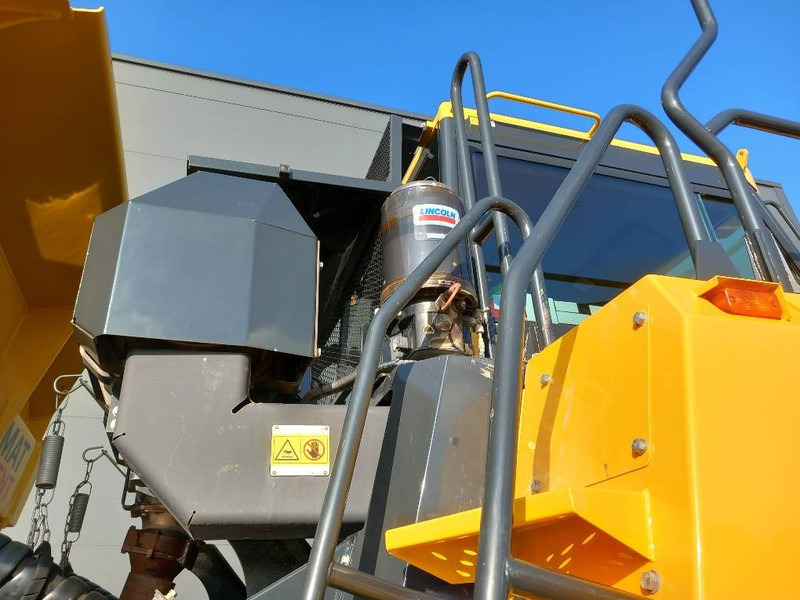 Komatsu HM400-5E0 - Nivelkippiauto: kuva Komatsu HM400-5E0 - Nivelkippiauto Komatsu HM400-5E0 - Nivelkippiauto: kuva Komatsu HM400-5E0 - Nivelkippiauto