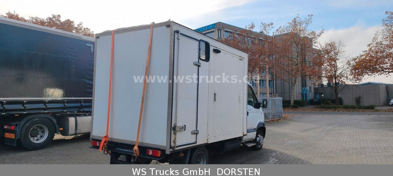 Renault Mascott Pferdeaufbau 2 Pferde - Eläinten kuljetus kuorma-auto: kuva Renault Mascott Pferdeaufbau 2 Pferde - Eläinten kuljetus kuorma-auto Renault Mascott Pferdeaufbau 2 Pferde - Eläinten kuljetus kuorma-auto: kuva Renault Mascott Pferdeaufbau 2 Pferde - Eläinten kuljetus kuorma-auto