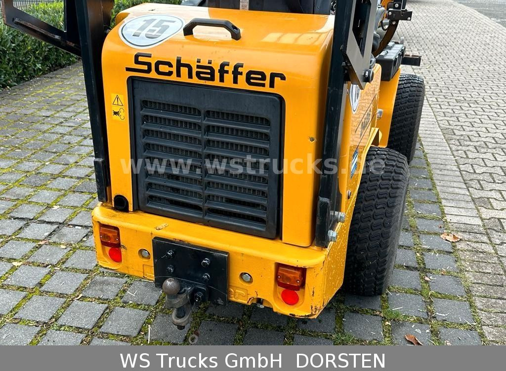 Schäffer 2428 SLT Fahrerschutzkabine , Gabel , Schaufel - Pienkuormaaja: kuva Schäffer 2428 SLT Fahrerschutzkabine , Gabel , Schaufel - Pienkuormaaja Schäffer 2428 SLT Fahrerschutzkabine , Gabel , Schaufel - Pienkuormaaja: kuva Schäffer 2428 SLT Fahrerschutzkabine , Gabel , Schaufel - Pienkuormaaja