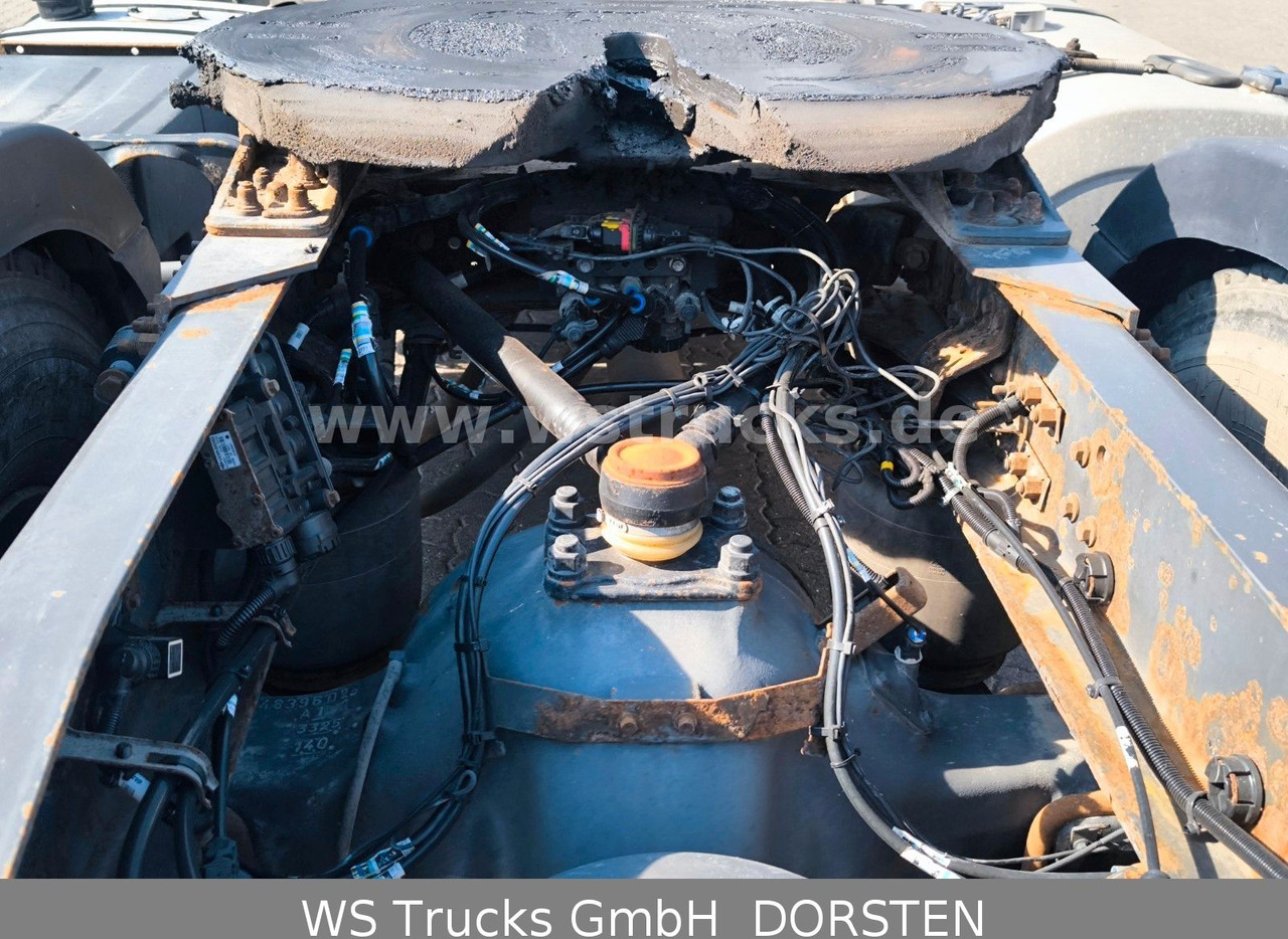 Volvo FH 420 SZM Hydraulik - Vetopöytäauto: kuva  Volvo FH 420 SZM Hydraulik - Vetopöytäauto Volvo FH 420 SZM Hydraulik - Vetopöytäauto: kuva  Volvo FH 420 SZM Hydraulik - Vetopöytäauto