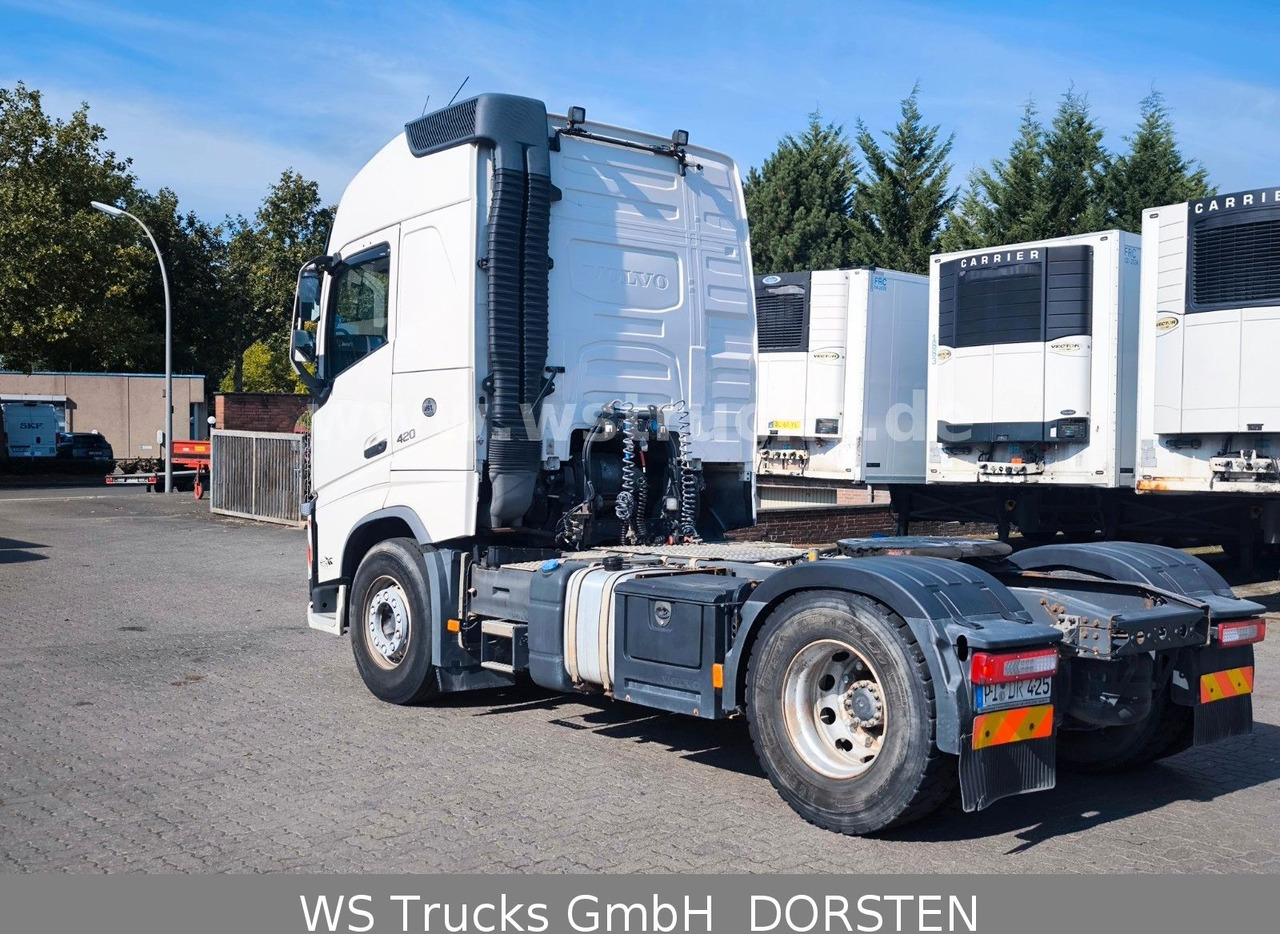 Volvo FH 420 SZM Hydraulik - Vetopöytäauto: kuva  Volvo FH 420 SZM Hydraulik - Vetopöytäauto Volvo FH 420 SZM Hydraulik - Vetopöytäauto: kuva  Volvo FH 420 SZM Hydraulik - Vetopöytäauto