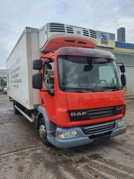 DAF LF 45 220 L Tief Kühl TK TS 500e 12to STS Koffer - Refrigeraattori kuorma-auto: kuva DAF LF 45 220 L Tief Kühl TK TS 500e 12to STS Koffer - Refrigeraattori kuorma-auto DAF LF 45 220 L Tief Kühl TK TS 500e 12to STS Koffer - Refrigeraattori kuorma-auto: kuva DAF LF 45 220 L Tief Kühl TK TS 500e 12to STS Koffer - Refrigeraattori kuorma-auto