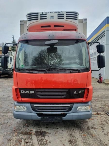 DAF LF 45 220 L Tief Kühl TK TS 500e 12to STS Koffer - Refrigeraattori kuorma-auto: kuva DAF LF 45 220 L Tief Kühl TK TS 500e 12to STS Koffer - Refrigeraattori kuorma-auto DAF LF 45 220 L Tief Kühl TK TS 500e 12to STS Koffer - Refrigeraattori kuorma-auto: kuva DAF LF 45 220 L Tief Kühl TK TS 500e 12to STS Koffer - Refrigeraattori kuorma-auto