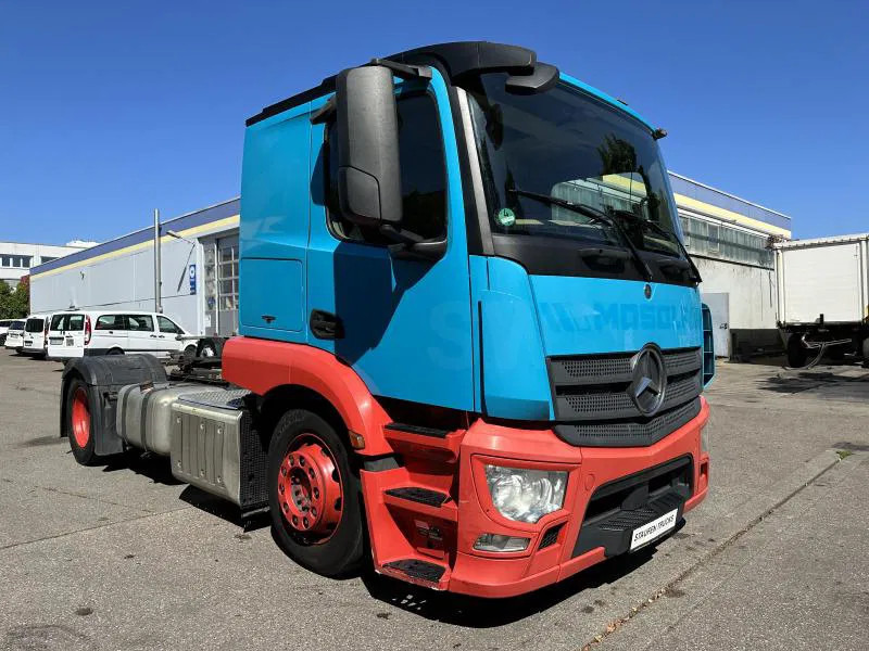 Mercedes-Benz Actros 1843 LS Eurolohr Autotransp. SZM Intarder Klima E6 - Vetopöytäauto: kuva Mercedes-Benz Actros 1843 LS Eurolohr Autotransp. SZM Intarder Klima E6 - Vetopöytäauto Mercedes-Benz Actros 1843 LS Eurolohr Autotransp. SZM Intarder Klima E6 - Vetopöytäauto: kuva Mercedes-Benz Actros 1843 LS Eurolohr Autotransp. SZM Intarder Klima E6 - Vetopöytäauto