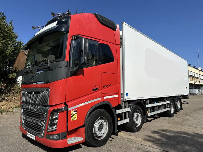 Volvo FH 16 550XL*8x2*Tief Kühlkoffer*ThermoKing*LBW - Refrigeraattori kuorma-auto: kuva Volvo FH 16 550XL*8x2*Tief Kühlkoffer*ThermoKing*LBW - Refrigeraattori kuorma-auto Volvo FH 16 550XL*8x2*Tief Kühlkoffer*ThermoKing*LBW - Refrigeraattori kuorma-auto: kuva Volvo FH 16 550XL*8x2*Tief Kühlkoffer*ThermoKing*LBW - Refrigeraattori kuorma-auto