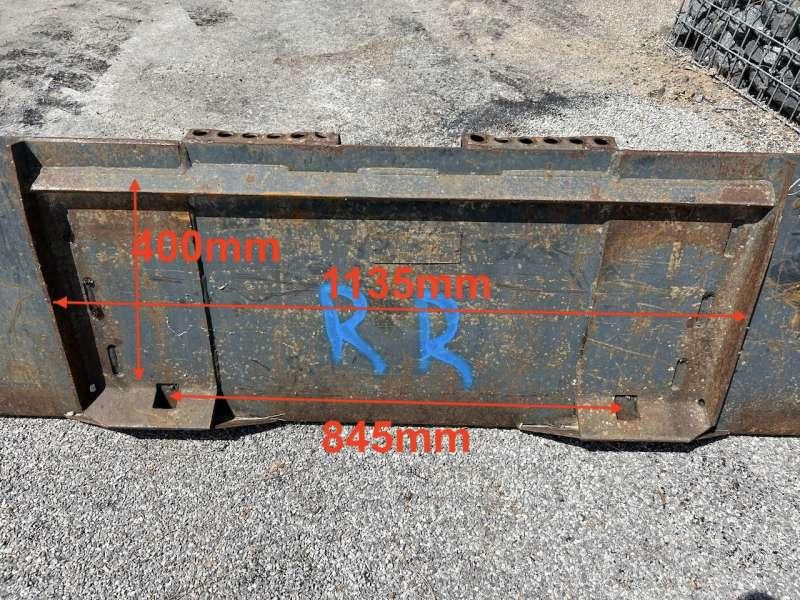 1700mm - Kuormaajan kauha: kuva 1700mm - Kuormaajan kauha 1700mm - Kuormaajan kauha: kuva 1700mm - Kuormaajan kauha