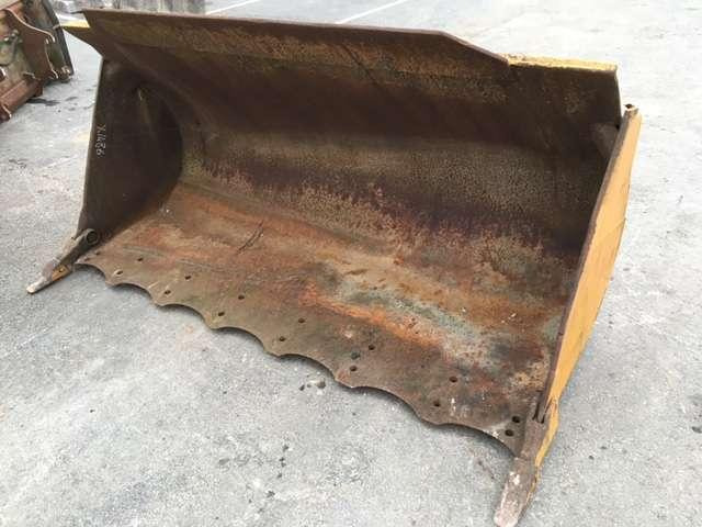 2340 mm - Kuormaajan kauha: kuva 2340 mm - Kuormaajan kauha 2340 mm - Kuormaajan kauha: kuva 2340 mm - Kuormaajan kauha