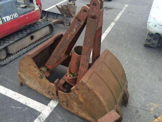 CASE 600mm - ejecteurs - Kahmari: kuva CASE 600mm - ejecteurs - Kahmari CASE 600mm - ejecteurs - Kahmari: kuva CASE 600mm - ejecteurs - Kahmari