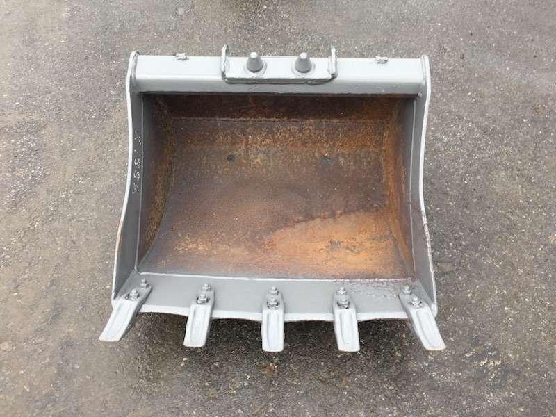 VOLVO EC35 - 710mm - Kaivinkoneen kauha: kuva VOLVO EC35 - 710mm - Kaivinkoneen kauha VOLVO EC35 - 710mm - Kaivinkoneen kauha: kuva VOLVO EC35 - 710mm - Kaivinkoneen kauha