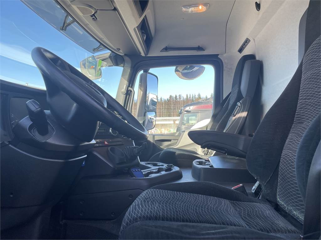 Mercedes-Benz Antos 1830L FRC kakslämpökori + PL-Nostin - Isoterminen kuorma-auto: kuva Mercedes-Benz Antos 1830L FRC kakslämpökori + PL-Nostin - Isoterminen kuorma-auto Mercedes-Benz Antos 1830L FRC kakslämpökori + PL-Nostin - Isoterminen kuorma-auto: kuva Mercedes-Benz Antos 1830L FRC kakslämpökori + PL-Nostin - Isoterminen kuorma-auto