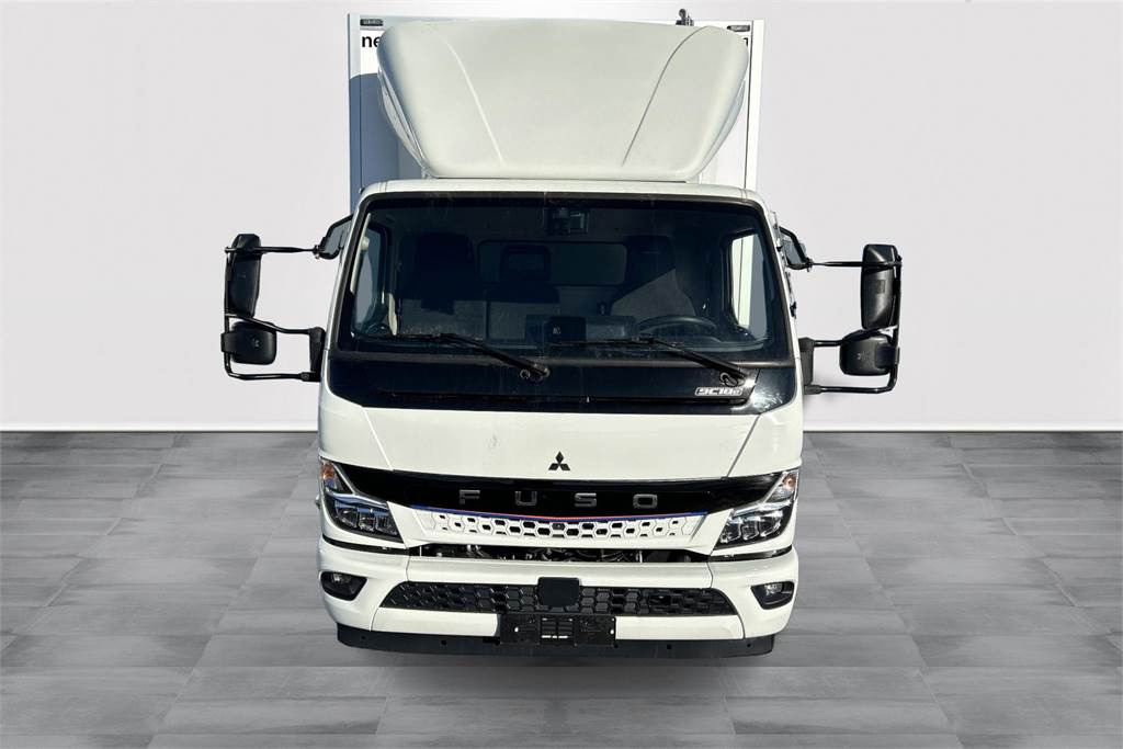 Mitsubishi FUSO 9C18 M-Bat 4x2 - Isoterminen kuorma-auto: kuva Mitsubishi FUSO 9C18 M-Bat 4x2 - Isoterminen kuorma-auto Mitsubishi FUSO 9C18 M-Bat 4x2 - Isoterminen kuorma-auto: kuva Mitsubishi FUSO 9C18 M-Bat 4x2 - Isoterminen kuorma-auto