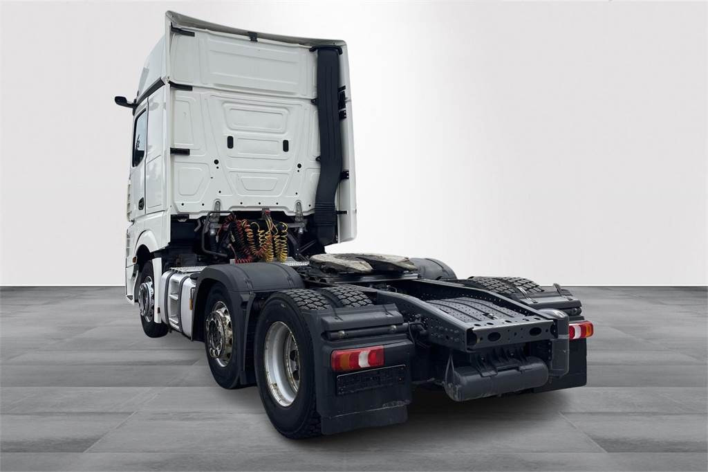 Mercedes-Benz ACTROS 2551LS 6x2/4 Väliteli - Vetopöytäauto: kuva Mercedes-Benz ACTROS 2551LS 6x2/4 Väliteli - Vetopöytäauto Mercedes-Benz ACTROS 2551LS 6x2/4 Väliteli - Vetopöytäauto: kuva Mercedes-Benz ACTROS 2551LS 6x2/4 Väliteli - Vetopöytäauto