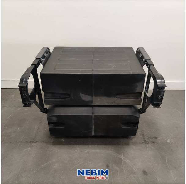 Volvo Volvo - 21353653 - Volvo gereedschapskist - Varaosat - Kuorma-auto: kuva Volvo Volvo - 21353653 - Volvo gereedschapskist - Varaosat - Kuorma-auto Volvo Volvo - 21353653 - Volvo gereedschapskist - Varaosat - Kuorma-auto: kuva Volvo Volvo - 21353653 - Volvo gereedschapskist - Varaosat - Kuorma-auto