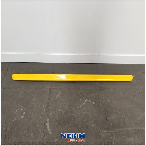 Varaosat - Kuorma-auto Volvo Volvo - 82101912 - Bumperspoiler midden FH4/5: kuva Varaosat - Kuorma-auto Volvo Volvo - 82101912 - Bumperspoiler midden FH4/5
