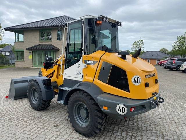 Liebherr L 509 Tele Speeder MIETE / RENTAL (12002134) - Pyöräkuormaaja: kuva Liebherr L 509 Tele Speeder MIETE / RENTAL (12002134) - Pyöräkuormaaja Liebherr L 509 Tele Speeder MIETE / RENTAL (12002134) - Pyöräkuormaaja: kuva Liebherr L 509 Tele Speeder MIETE / RENTAL (12002134) - Pyöräkuormaaja