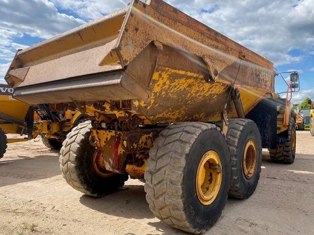 Volvo A 25 G MIETE / RENTAL (12000876) - Nivelkippiauto: kuva Volvo A 25 G MIETE / RENTAL (12000876) - Nivelkippiauto Volvo A 25 G MIETE / RENTAL (12000876) - Nivelkippiauto: kuva Volvo A 25 G MIETE / RENTAL (12000876) - Nivelkippiauto