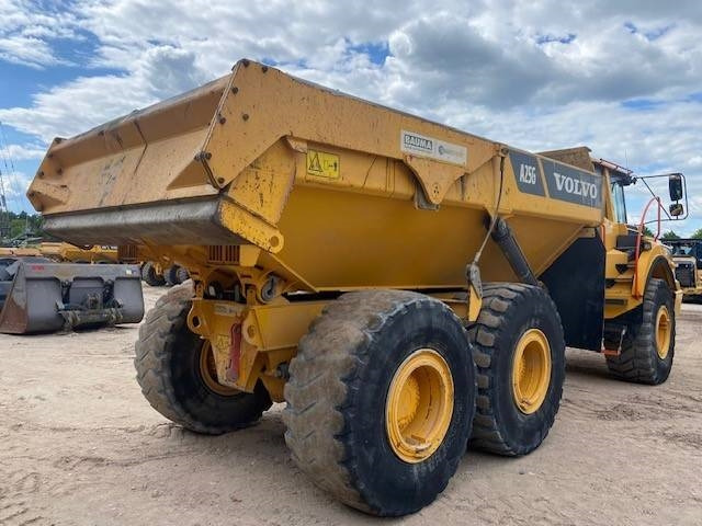Volvo A 25 G MIETE / RENTAL (12001029) - Nivelkippiauto: kuva Volvo A 25 G MIETE / RENTAL (12001029) - Nivelkippiauto Volvo A 25 G MIETE / RENTAL (12001029) - Nivelkippiauto: kuva Volvo A 25 G MIETE / RENTAL (12001029) - Nivelkippiauto