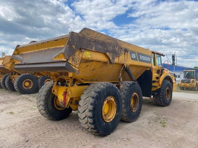 Volvo A 25 G MIETE / RENTAL (12002210) - Nivelkippiauto: kuva Volvo A 25 G MIETE / RENTAL (12002210) - Nivelkippiauto Volvo A 25 G MIETE / RENTAL (12002210) - Nivelkippiauto: kuva Volvo A 25 G MIETE / RENTAL (12002210) - Nivelkippiauto