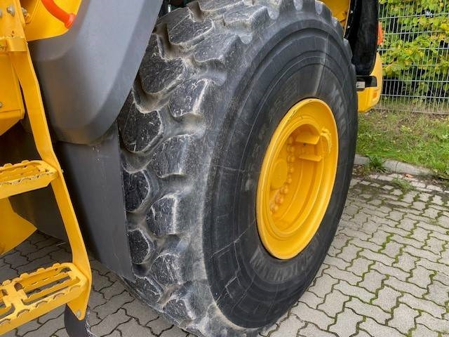 Pyöräkuormaaja Volvo L 150 H MIETE / RENTAL (12005547): kuva Pyöräkuormaaja Volvo L 150 H MIETE / RENTAL (12005547)