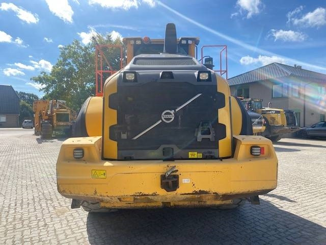 Volvo L 180 H (12005509) - Pyöräkuormaaja: kuva Volvo L 180 H (12005509) - Pyöräkuormaaja Volvo L 180 H (12005509) - Pyöräkuormaaja: kuva Volvo L 180 H (12005509) - Pyöräkuormaaja