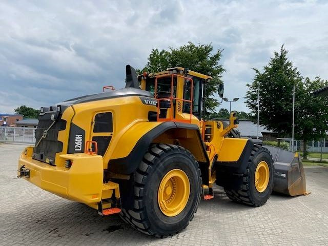 Volvo L 260 H 6.8 cbm MIETE / RENTAL (12002252) - Pyöräkuormaaja: kuva Volvo L 260 H 6.8 cbm MIETE / RENTAL (12002252) - Pyöräkuormaaja Volvo L 260 H 6.8 cbm MIETE / RENTAL (12002252) - Pyöräkuormaaja: kuva Volvo L 260 H 6.8 cbm MIETE / RENTAL (12002252) - Pyöräkuormaaja