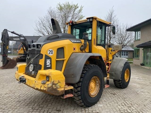 Volvo L 90 H MIETE / RENTAL (12005310) - Pyöräkuormaaja: kuva Volvo L 90 H MIETE / RENTAL (12005310) - Pyöräkuormaaja Volvo L 90 H MIETE / RENTAL (12005310) - Pyöräkuormaaja: kuva Volvo L 90 H MIETE / RENTAL (12005310) - Pyöräkuormaaja