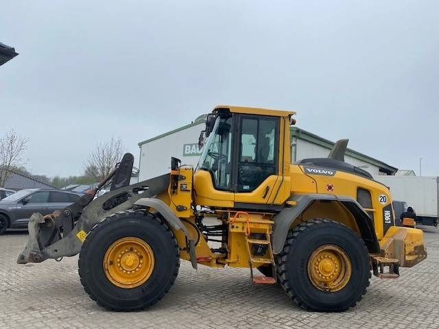 Volvo L 90 H MIETE / RENTAL (12005310) - Pyöräkuormaaja: kuva Volvo L 90 H MIETE / RENTAL (12005310) - Pyöräkuormaaja Volvo L 90 H MIETE / RENTAL (12005310) - Pyöräkuormaaja: kuva Volvo L 90 H MIETE / RENTAL (12005310) - Pyöräkuormaaja