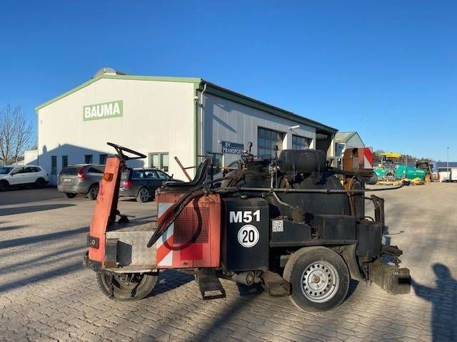 Weiro TM 800 SH (12005228) - Bitumin levittäjä: kuva Weiro TM 800 SH (12005228) - Bitumin levittäjä Weiro TM 800 SH (12005228) - Bitumin levittäjä: kuva Weiro TM 800 SH (12005228) - Bitumin levittäjä