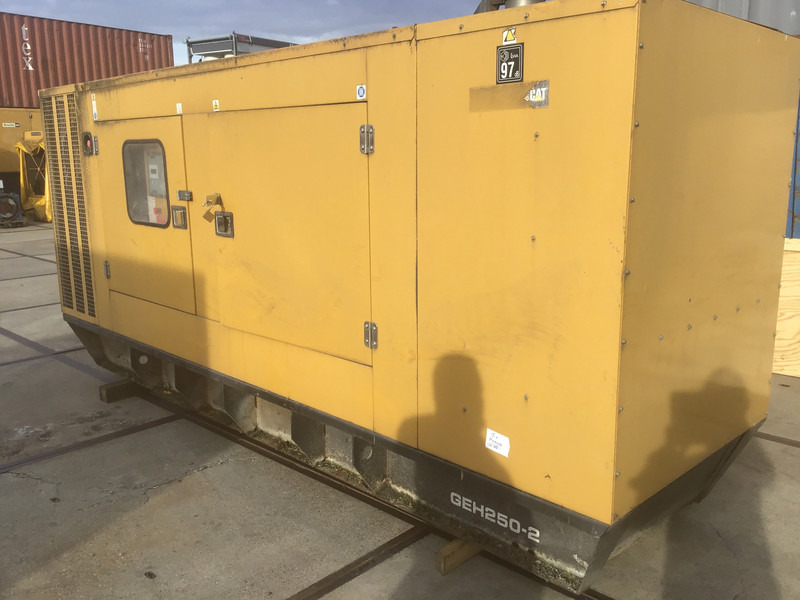 Perkins OLYMPIAN GEH250 GENERATOR 250KVA FOR PARTS - Sähkögeneraattori: kuva Perkins OLYMPIAN GEH250 GENERATOR 250KVA FOR PARTS - Sähkögeneraattori Perkins OLYMPIAN GEH250 GENERATOR 250KVA FOR PARTS - Sähkögeneraattori: kuva Perkins OLYMPIAN GEH250 GENERATOR 250KVA FOR PARTS - Sähkögeneraattori
