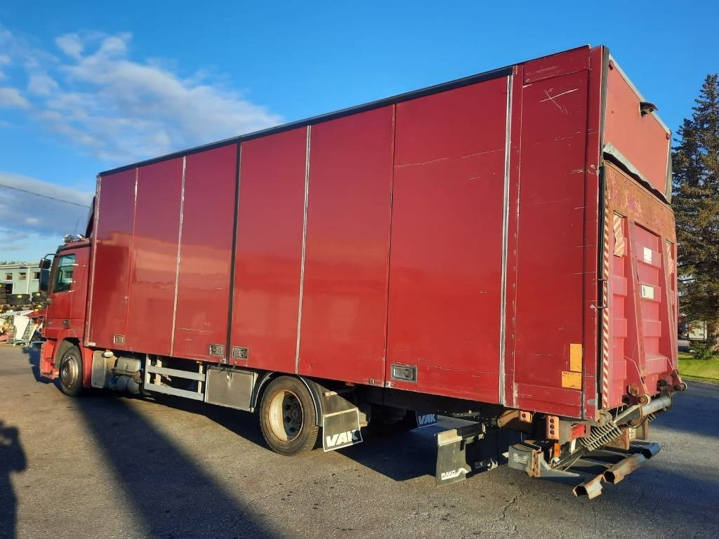 Mercedes-Benz Actros 1832 - Umpikori kuorma-auto: kuva Mercedes-Benz Actros 1832 - Umpikori kuorma-auto Mercedes-Benz Actros 1832 - Umpikori kuorma-auto: kuva Mercedes-Benz Actros 1832 - Umpikori kuorma-auto