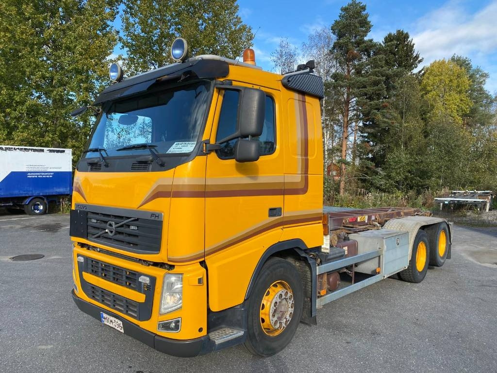 Volvo FH 13 420 - Nostovarsi-vaihtolavakuorma kuorma-auto: kuva Volvo FH 13 420 - Nostovarsi-vaihtolavakuorma kuorma-auto Volvo FH 13 420 - Nostovarsi-vaihtolavakuorma kuorma-auto: kuva Volvo FH 13 420 - Nostovarsi-vaihtolavakuorma kuorma-auto