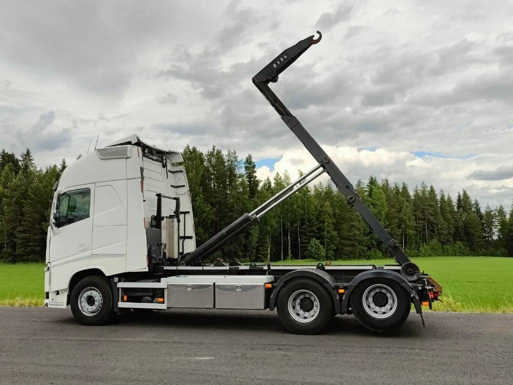 Volvo FH 540 - Koukkulava kuorma-auto: kuva Volvo FH 540 - Koukkulava kuorma-auto Volvo FH 540 - Koukkulava kuorma-auto: kuva Volvo FH 540 - Koukkulava kuorma-auto