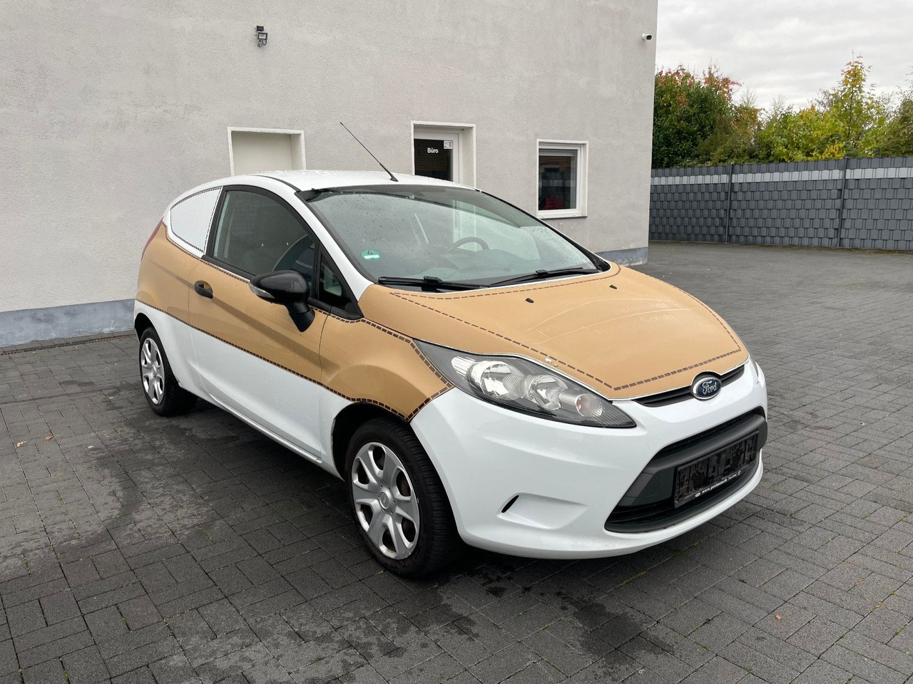 Ford Fiesta 1.25i Van - Pieni pakettiauto: kuva Ford Fiesta 1.25i Van - Pieni pakettiauto Ford Fiesta 1.25i Van - Pieni pakettiauto: kuva Ford Fiesta 1.25i Van - Pieni pakettiauto