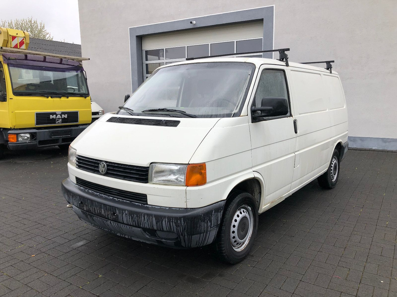 Volkswagen T4 - 1.9 TD - Pieni pakettiauto: kuva Volkswagen T4 - 1.9 TD - Pieni pakettiauto Volkswagen T4 - 1.9 TD - Pieni pakettiauto: kuva Volkswagen T4 - 1.9 TD - Pieni pakettiauto