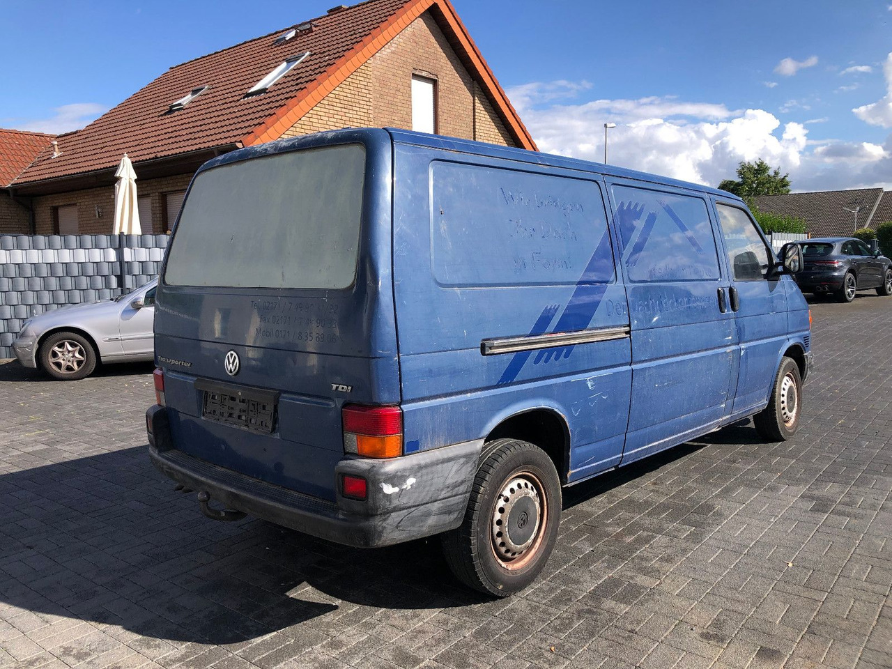 Volkswagen T4 2.5 TDI Lang - Pieni pakettiauto: kuva Volkswagen T4 2.5 TDI Lang - Pieni pakettiauto Volkswagen T4 2.5 TDI Lang - Pieni pakettiauto: kuva Volkswagen T4 2.5 TDI Lang - Pieni pakettiauto
