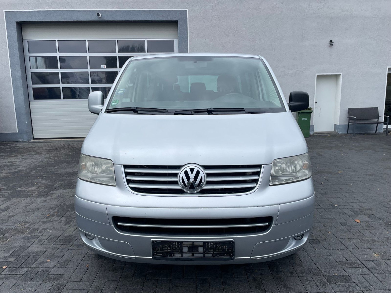 Volkswagen T5 2.5 TDi Caravelle 4Motion 8-Sitzer - Pikkubussi: kuva Volkswagen T5 2.5 TDi Caravelle 4Motion 8-Sitzer - Pikkubussi Volkswagen T5 2.5 TDi Caravelle 4Motion 8-Sitzer - Pikkubussi: kuva Volkswagen T5 2.5 TDi Caravelle 4Motion 8-Sitzer - Pikkubussi