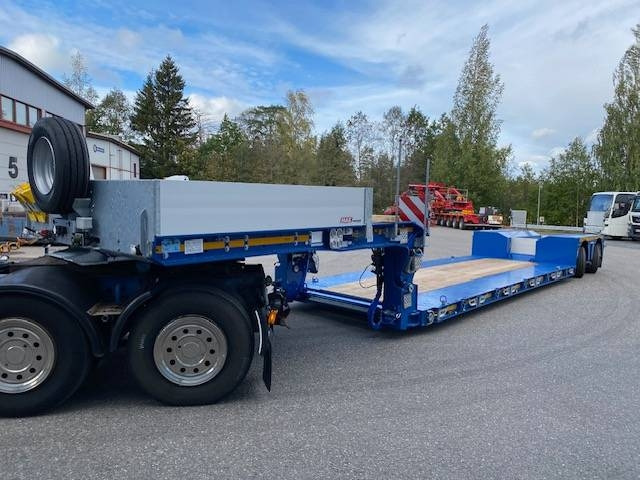 Faymonville Max Trailer, Max510, 2-aks, pendeli - Apuvaunu puoliperävaunu: kuva Faymonville Max Trailer, Max510, 2-aks, pendeli - Apuvaunu puoliperävaunu Faymonville Max Trailer, Max510, 2-aks, pendeli - Apuvaunu puoliperävaunu: kuva Faymonville Max Trailer, Max510, 2-aks, pendeli - Apuvaunu puoliperävaunu