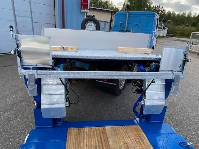 Faymonville Max Trailer, Max510, 2-aks, pendeli - Apuvaunu puoliperävaunu: kuva Faymonville Max Trailer, Max510, 2-aks, pendeli - Apuvaunu puoliperävaunu Faymonville Max Trailer, Max510, 2-aks, pendeli - Apuvaunu puoliperävaunu: kuva Faymonville Max Trailer, Max510, 2-aks, pendeli - Apuvaunu puoliperävaunu