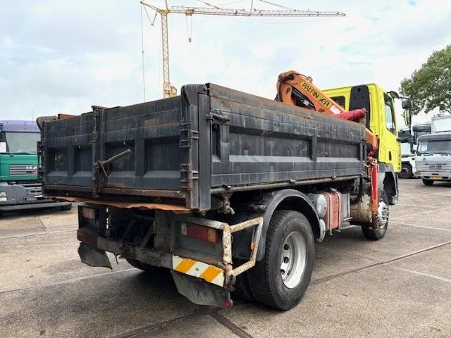 DAF 65 -180ATI 4x4 FULL STEEL 3-WAY KIPPER AND PALFINGER CRANE (EURO 2 / MANUAL GEARBOX / FULL STEEL SUSPENSION / ETC.) - Kippiauto kuorma-auto, Nosturiauto: kuva DAF 65 -180ATI 4x4 FULL STEEL 3-WAY KIPPER AND PALFINGER CRANE (EURO 2 / MANUAL GEARBOX / FULL STEEL SUSPENSION / ETC.) - Kippiauto kuorma-auto, Nosturiauto DAF 65 -180ATI 4x4 FULL STEEL 3-WAY KIPPER AND PALFINGER CRANE (EURO 2 / MANUAL GEARBOX / FULL STEEL SUSPENSION / ETC.) - Kippiauto kuorma-auto, Nosturiauto: kuva DAF 65 -180ATI 4x4 FULL STEEL 3-WAY KIPPER AND PALFINGER CRANE (EURO 2 / MANUAL GEARBOX / FULL STEEL SUSPENSION / ETC.) - Kippiauto kuorma-auto, Nosturiauto