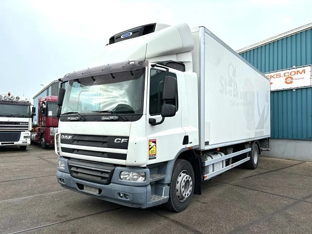 DAF CF 65.250 COOLING TRUCK WITH CARRIER D/E COOLER (EURO 5 / AS-TRONIC / 2.500 KG. LOADING PLATFORM) - Isoterminen kuorma-auto: kuva DAF CF 65.250 COOLING TRUCK WITH CARRIER D/E COOLER (EURO 5 / AS-TRONIC / 2.500 KG. LOADING PLATFORM) - Isoterminen kuorma-auto DAF CF 65.250 COOLING TRUCK WITH CARRIER D/E COOLER (EURO 5 / AS-TRONIC / 2.500 KG. LOADING PLATFORM) - Isoterminen kuorma-auto: kuva DAF CF 65.250 COOLING TRUCK WITH CARRIER D/E COOLER (EURO 5 / AS-TRONIC / 2.500 KG. LOADING PLATFORM) - Isoterminen kuorma-auto