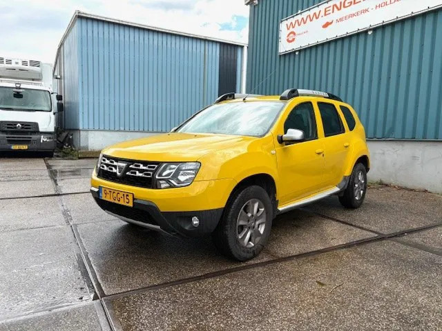 Dacia Duster 1.5DCI 4x4 MINI MPV (6 GEARS MANUAL GEARBOX / AIRCONDITIONING / CRUISE CONTROL / ETC.) - Henkilöauto: kuva Dacia Duster 1.5DCI 4x4 MINI MPV (6 GEARS MANUAL GEARBOX / AIRCONDITIONING / CRUISE CONTROL / ETC.) - Henkilöauto Dacia Duster 1.5DCI 4x4 MINI MPV (6 GEARS MANUAL GEARBOX / AIRCONDITIONING / CRUISE CONTROL / ETC.) - Henkilöauto: kuva Dacia Duster 1.5DCI 4x4 MINI MPV (6 GEARS MANUAL GEARBOX / AIRCONDITIONING / CRUISE CONTROL / ETC.) - Henkilöauto