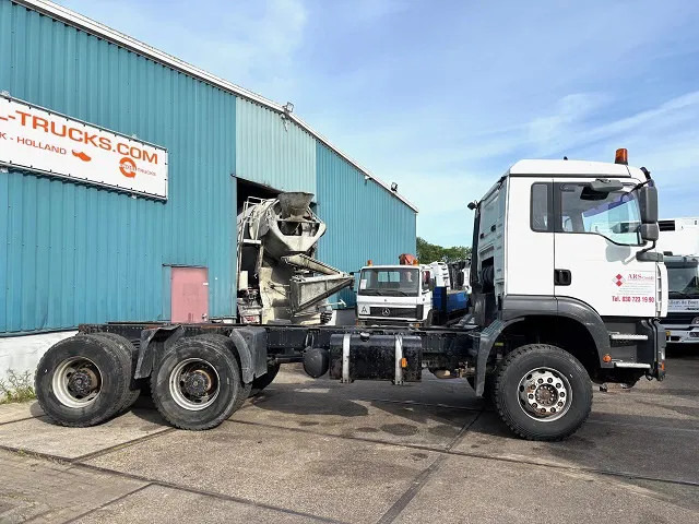 MAN TGA 33.460 6x4 FULL STEEL CHASSIS (6-CILINDER HEADS) (ZF16 MANUAL GEARBOX / FULL STEEL SUSPENSION / REDUCTIONS AXLES / AIRCONDIT - Kuorma-auto alusta: kuva MAN TGA 33.460 6x4 FULL STEEL CHASSIS (6-CILINDER HEADS) (ZF16 MANUAL GEARBOX / FULL STEEL SUSPENSION / REDUCTIONS AXLES / AIRCONDIT - Kuorma-auto alusta MAN TGA 33.460 6x4 FULL STEEL CHASSIS (6-CILINDER HEADS) (ZF16 MANUAL GEARBOX / FULL STEEL SUSPENSION / REDUCTIONS AXLES / AIRCONDIT - Kuorma-auto alusta: kuva MAN TGA 33.460 6x4 FULL STEEL CHASSIS (6-CILINDER HEADS) (ZF16 MANUAL GEARBOX / FULL STEEL SUSPENSION / REDUCTIONS AXLES / AIRCONDIT - Kuorma-auto alusta