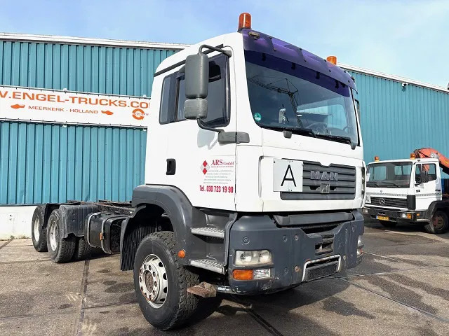 MAN TGA 33.460 6x4 FULL STEEL CHASSIS (6-CILINDER HEADS) (ZF16 MANUAL GEARBOX / FULL STEEL SUSPENSION / REDUCTIONS AXLES / AIRCONDIT - Kuorma-auto alusta: kuva MAN TGA 33.460 6x4 FULL STEEL CHASSIS (6-CILINDER HEADS) (ZF16 MANUAL GEARBOX / FULL STEEL SUSPENSION / REDUCTIONS AXLES / AIRCONDIT - Kuorma-auto alusta MAN TGA 33.460 6x4 FULL STEEL CHASSIS (6-CILINDER HEADS) (ZF16 MANUAL GEARBOX / FULL STEEL SUSPENSION / REDUCTIONS AXLES / AIRCONDIT - Kuorma-auto alusta: kuva MAN TGA 33.460 6x4 FULL STEEL CHASSIS (6-CILINDER HEADS) (ZF16 MANUAL GEARBOX / FULL STEEL SUSPENSION / REDUCTIONS AXLES / AIRCONDIT - Kuorma-auto alusta