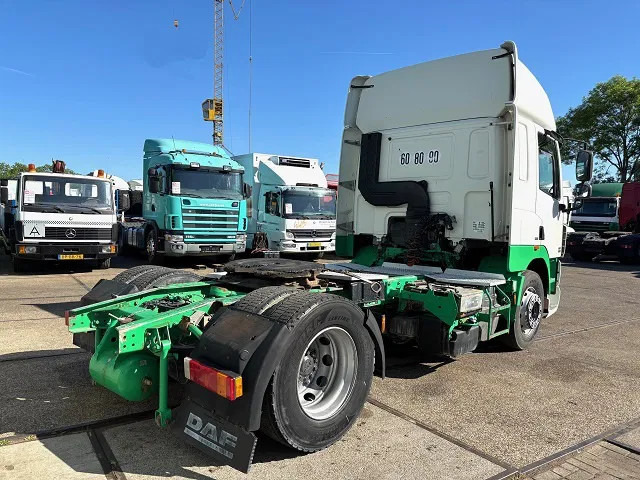 DAF CF 85.410 SPACECAB 4x2 (ZF16 MANUAL GEARBOX / MX-BRAKE / 995 LITER DIESELTANK / AIRCONDITIONING / FRIDGE UNTHER BED) - Vetopöytäauto: kuva DAF CF 85.410 SPACECAB 4x2 (ZF16 MANUAL GEARBOX / MX-BRAKE / 995 LITER DIESELTANK / AIRCONDITIONING / FRIDGE UNTHER BED) - Vetopöytäauto DAF CF 85.410 SPACECAB 4x2 (ZF16 MANUAL GEARBOX / MX-BRAKE / 995 LITER DIESELTANK / AIRCONDITIONING / FRIDGE UNTHER BED) - Vetopöytäauto: kuva DAF CF 85.410 SPACECAB 4x2 (ZF16 MANUAL GEARBOX / MX-BRAKE / 995 LITER DIESELTANK / AIRCONDITIONING / FRIDGE UNTHER BED) - Vetopöytäauto